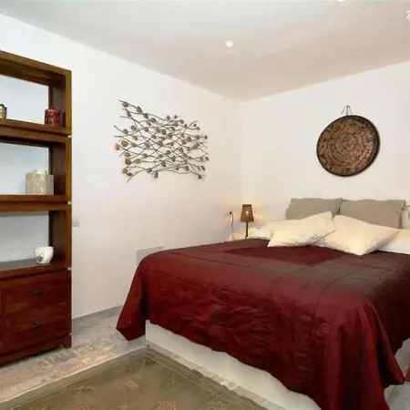 Zerazad Holiday home Tias