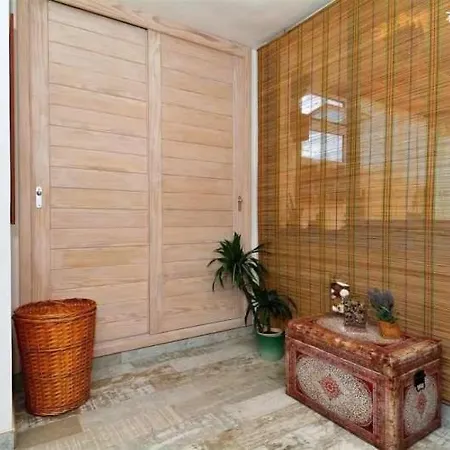 Zerazad Holiday home Tias